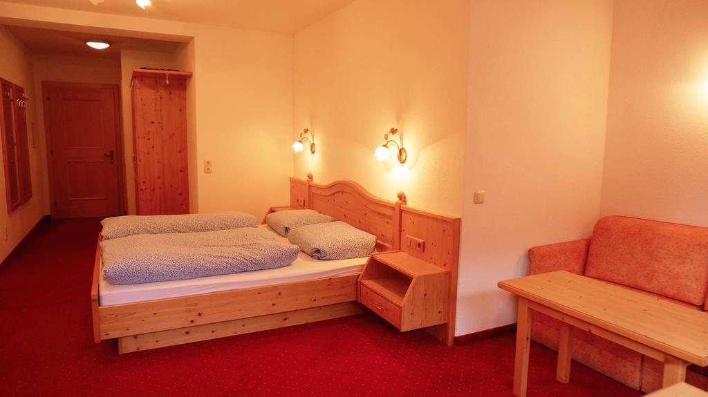 Diana Hotel Петной ам Арлберг Екстериор снимка
